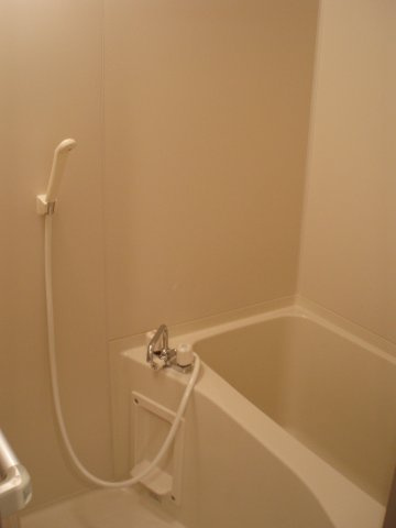 ラ・クール今宿の浴室