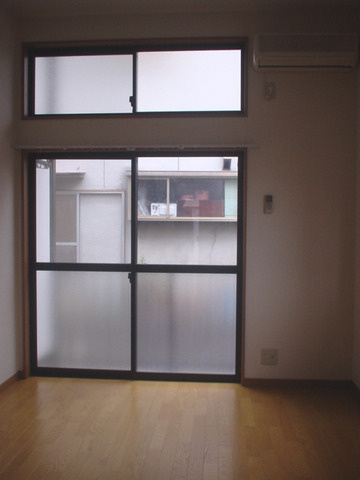 パレスライラックの居間・リビング