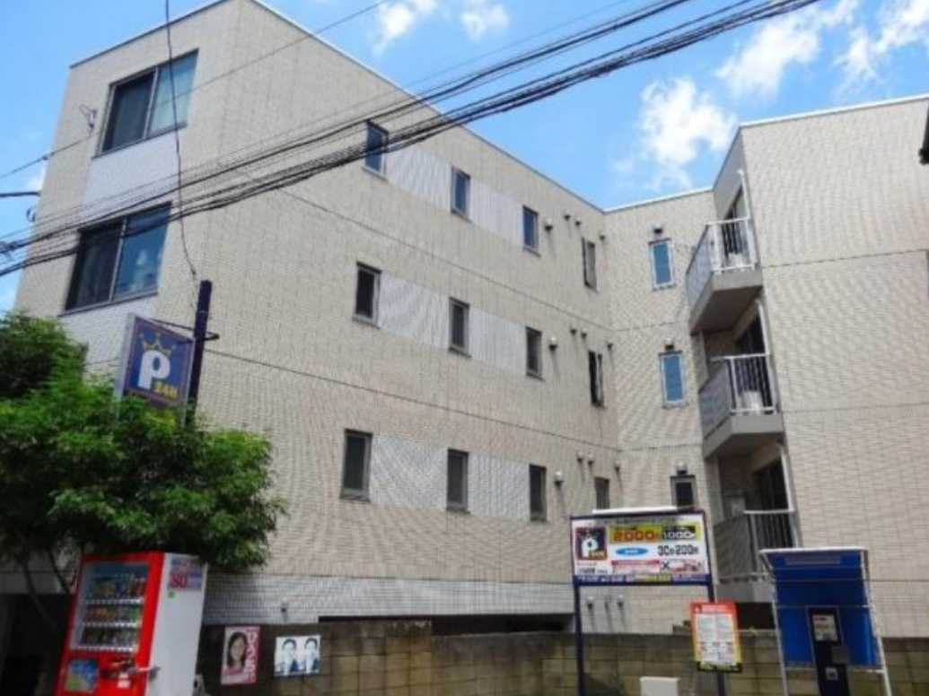 ル・リオン三軒茶屋　ペット飼育可　角部屋　オートロックの外観