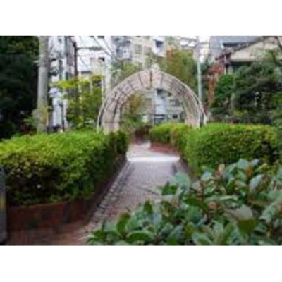 【周辺】 | グランシティラピュタタワー | 公園「谷端川北緑道まで886ｍ」谷端川北緑道