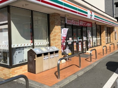 セブンイレブン名古屋太閤通4丁目店 徒歩5分。 360m