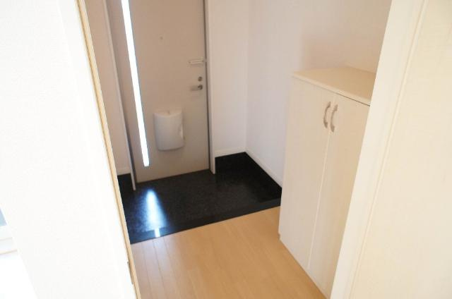 【玄関】 | メルヴェイユ | 玄関