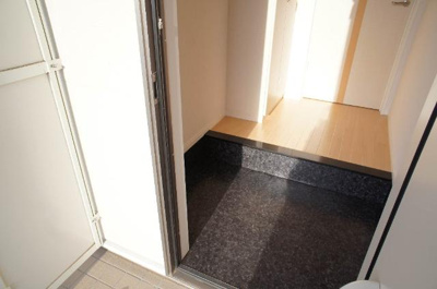 【玄関】 | メルヴェイユ | 玄関