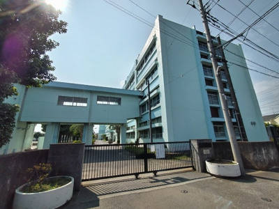 昭島市立清泉中学校まで950m