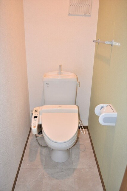 プロミネンスのトイレ|温水洗浄暖房便座