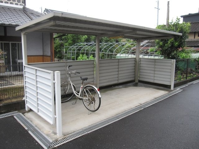 プロミネンスのその他|駐輪場