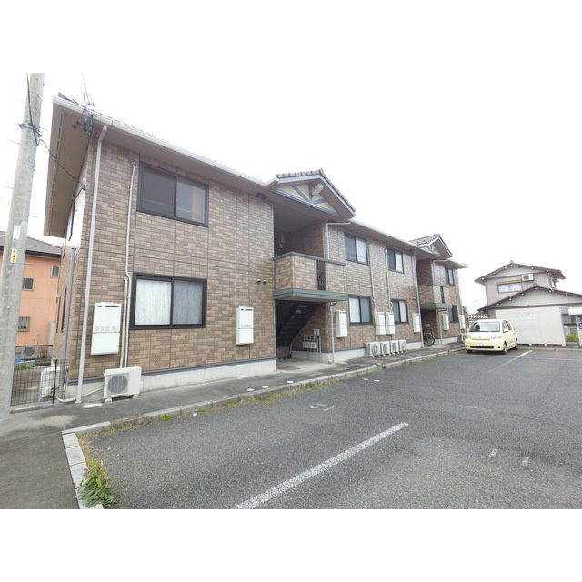 リヴェール岐南の駐車場