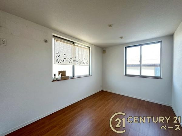 生駒郡三郷町勢野北５丁目　一戸建の洋室