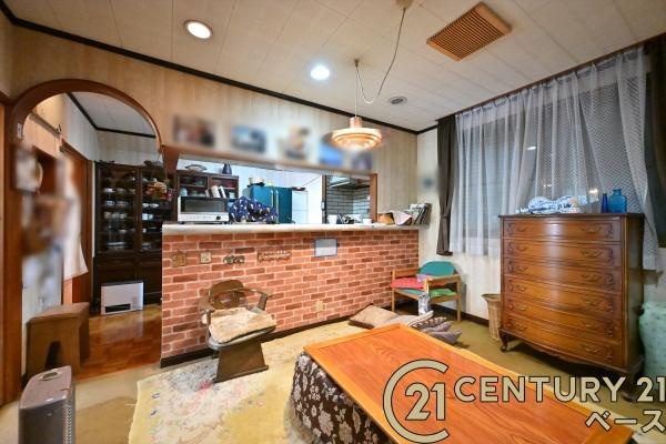 北葛城郡河合町中山台１丁目　一戸建の居間・リビング