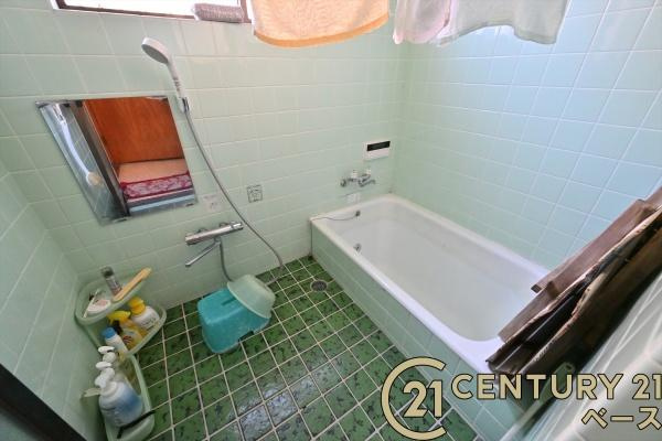 北葛城郡河合町中山台１丁目　一戸建の浴室