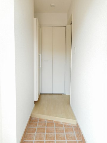 サピーカーサ　ＪＹＳの玄関