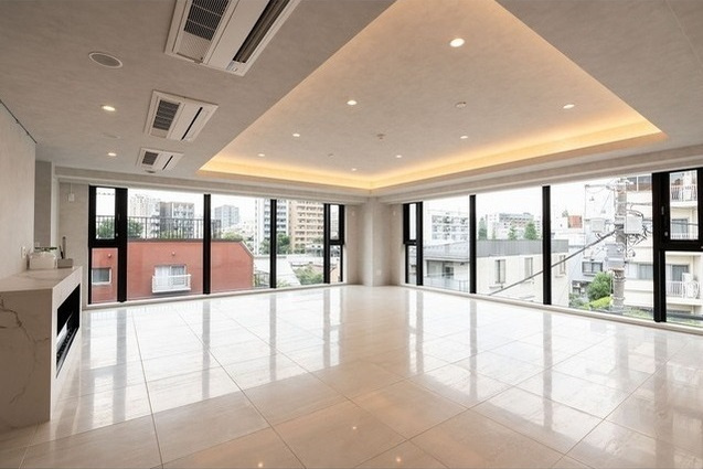 港区白金台５丁目の賃貸マンションの居間・リビング