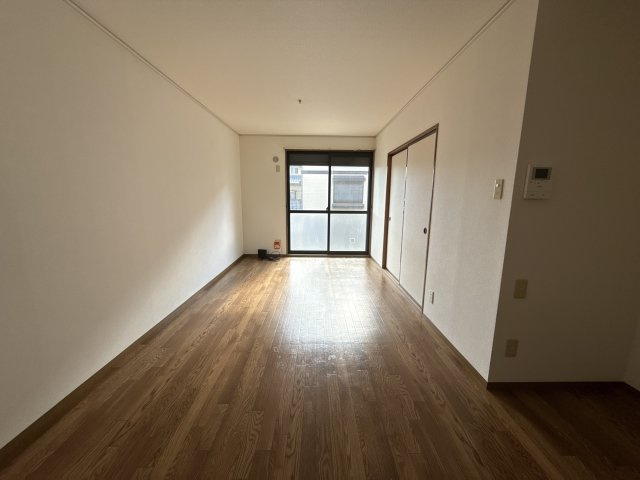 セジュール清水 Ｂ棟の居間・リビング