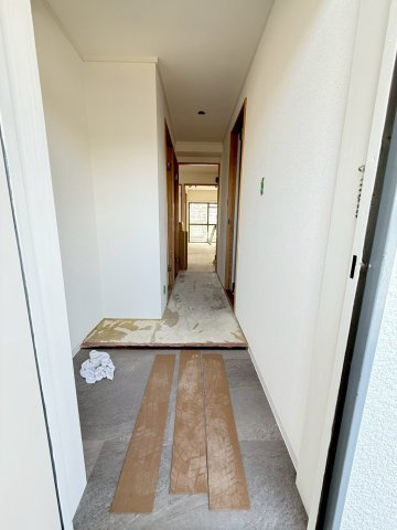 サンクレール本多聞の玄関