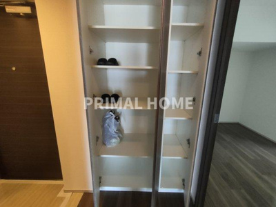 【収納】 | クリオレジダンス横濱ベイサイド | こまごまとした物も整理できる収納です。