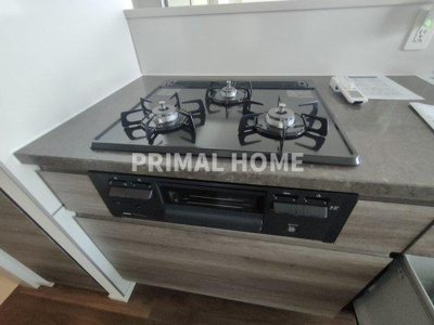 【キッチン】 | クリオレジダンス横濱ベイサイド | ３口のガスコンロです。