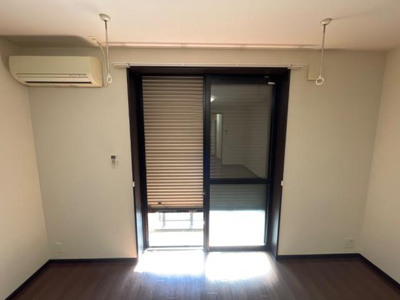 【内装】 | フォレストヒルズ | シャッター