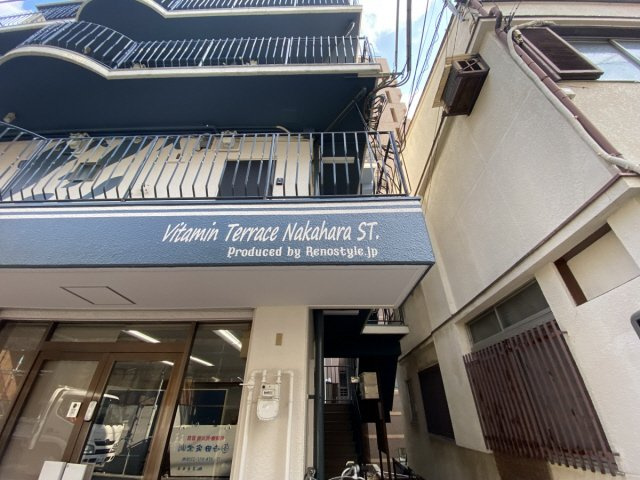 プレミール神戸中原通のエントランス