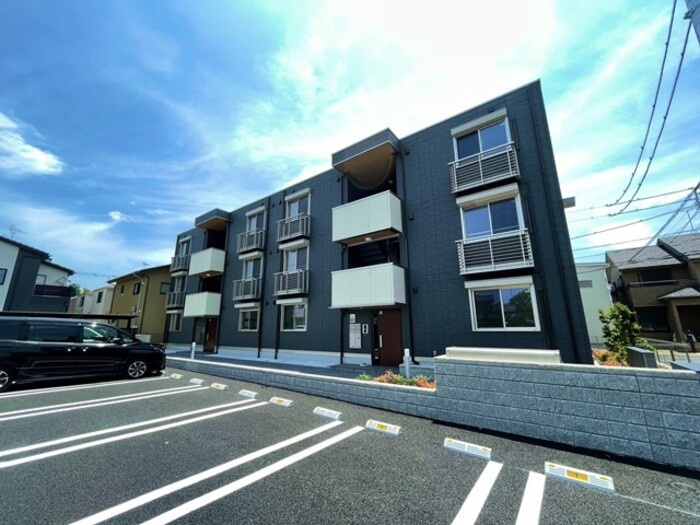 アンアヴニールの外観