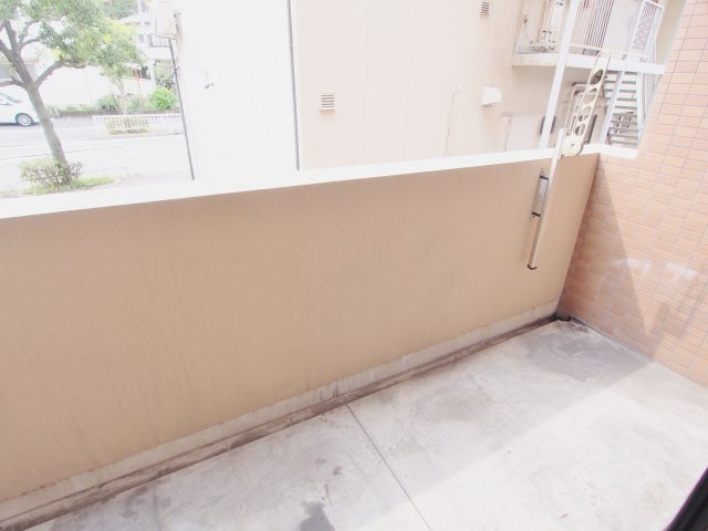 サイプレスビルのバルコニー