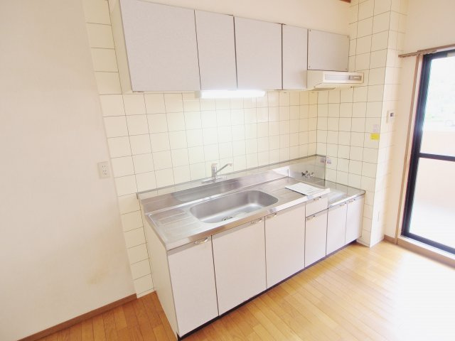 サイプレスビルのキッチン