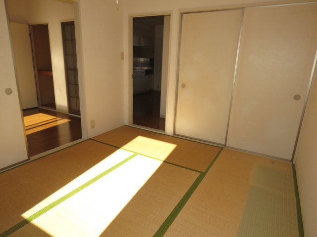 メゾン霞の和室