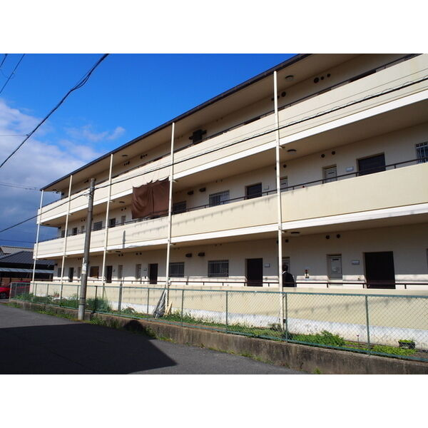 サニーハイム山氏浦