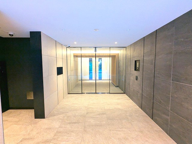 LEFOND PROGRES田原町のエントランス|タッチキーのモニター付オートロックセキュリティです