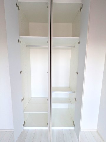 LEFOND PROGRES田原町の設備|5.5帖洋室のクローゼット