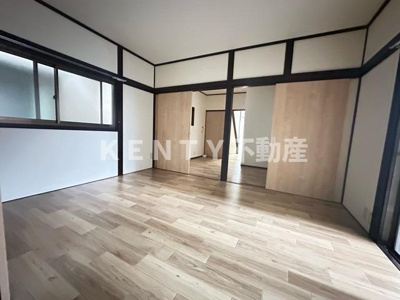 【内装】 | 内山荘 | 内装は落ち着いています