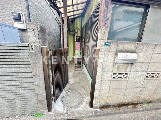 【その他共用部分】 | 内山荘 | エントランスです