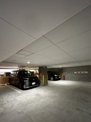 【駐車場】 | リトルブラザーズ六甲ビル