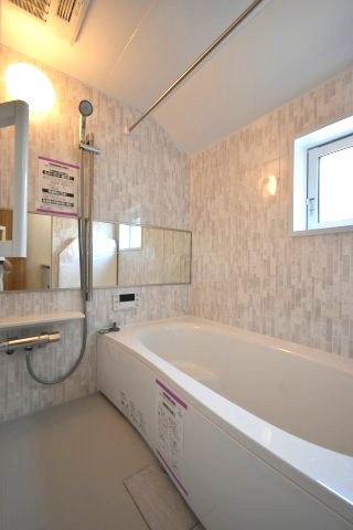 高松1丁目・新築戸建の浴室