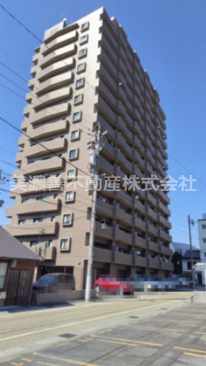 ６５７３７　ﾀﾞｲｱﾊﾟﾚｽ･ｽﾃｰｼｮﾝﾌﾟﾗｻﾞ新岐阜の外観