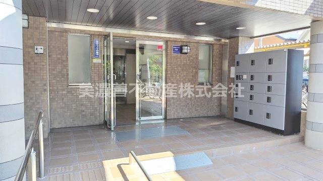 ６５７３７　ﾀﾞｲｱﾊﾟﾚｽ･ｽﾃｰｼｮﾝﾌﾟﾗｻﾞ新岐阜のエントランス