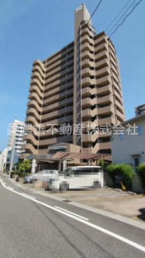 ６５７３７　ﾀﾞｲｱﾊﾟﾚｽ･ｽﾃｰｼｮﾝﾌﾟﾗｻﾞ新岐阜の外観