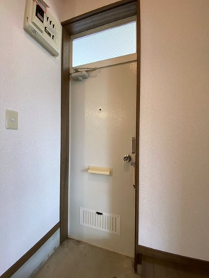 【玄関】 | アーバンエステートⅢ