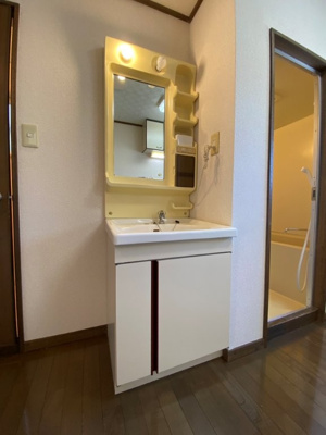 【独立洗面台】 | アーバンエステートⅢ