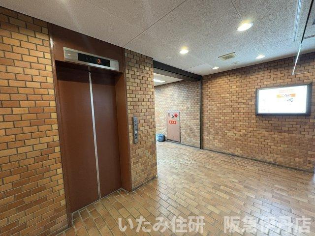 ボントンビルの設備|ビル内のエレベーターです