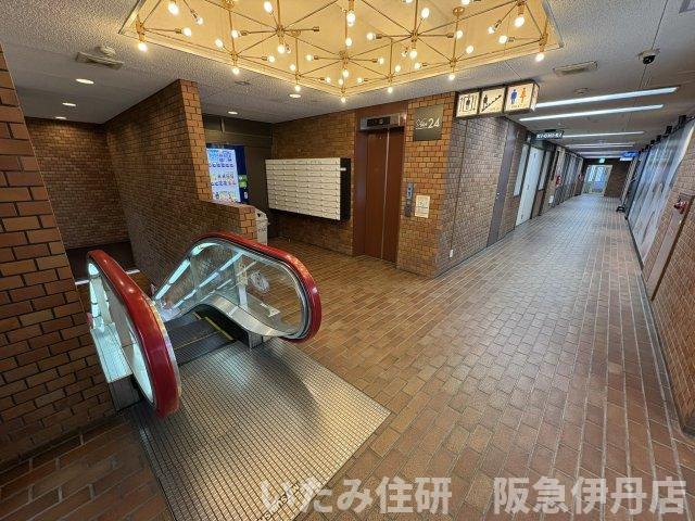 ボントンビルのロビー|ビル2階の雰囲気です