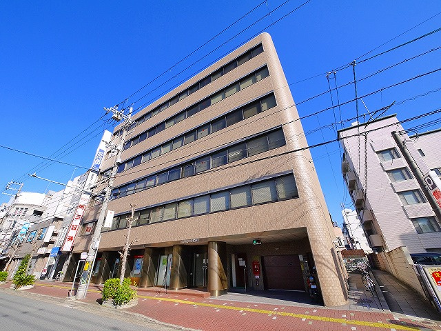 奈良上三条ビルの外観