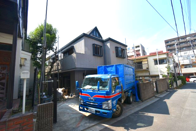 中央5丁目・A区画の前面道路含む現地写真