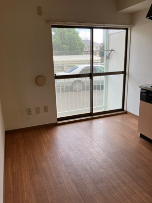 【居間・リビング】 | フォレストヒルズⅢ | おしゃれなリビングです