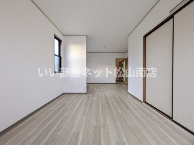 【居間・リビング】 | メルヴェーユ・シェソワB棟