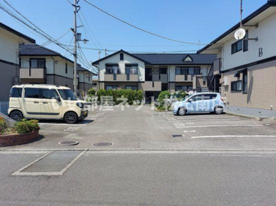 【駐車場】 | メルヴェーユ・シェソワB棟