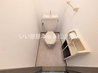 【トイレ】 | メルヴェーユ・シェソワB棟