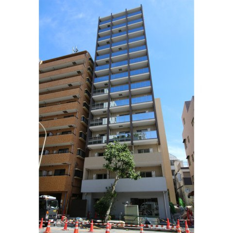 新宿区東榎町の賃貸マンションの外観