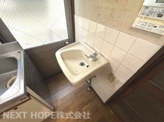 【独立洗面台】 | 尼崎市西立花町１丁目中古戸建 | キッチンの横に洗面がございます♪