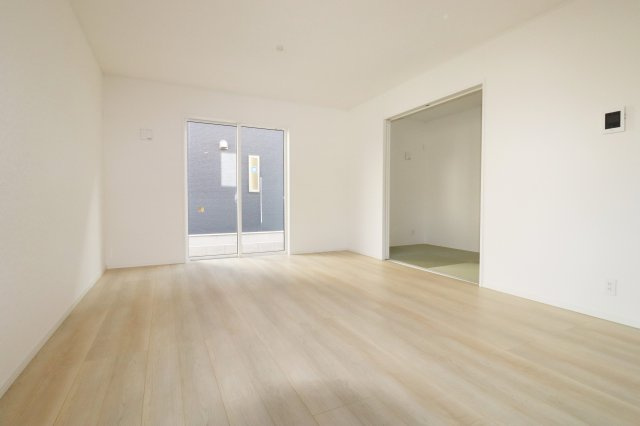 郡山市富久山町福原第21　　　1号棟　　　行健小学校、明健中学区の居間・リビング