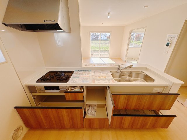 【LiveleGarden】下野市大光寺 第1 全4邸のその他|〇只今建築中〇
今もこれからも次世代にわたって住み続けられる安心の住まい♪耐震性、省エネルギー性能に優れ長く安全で快適な暮らしを叶えます。税制面でも優遇措置が受けられます♪